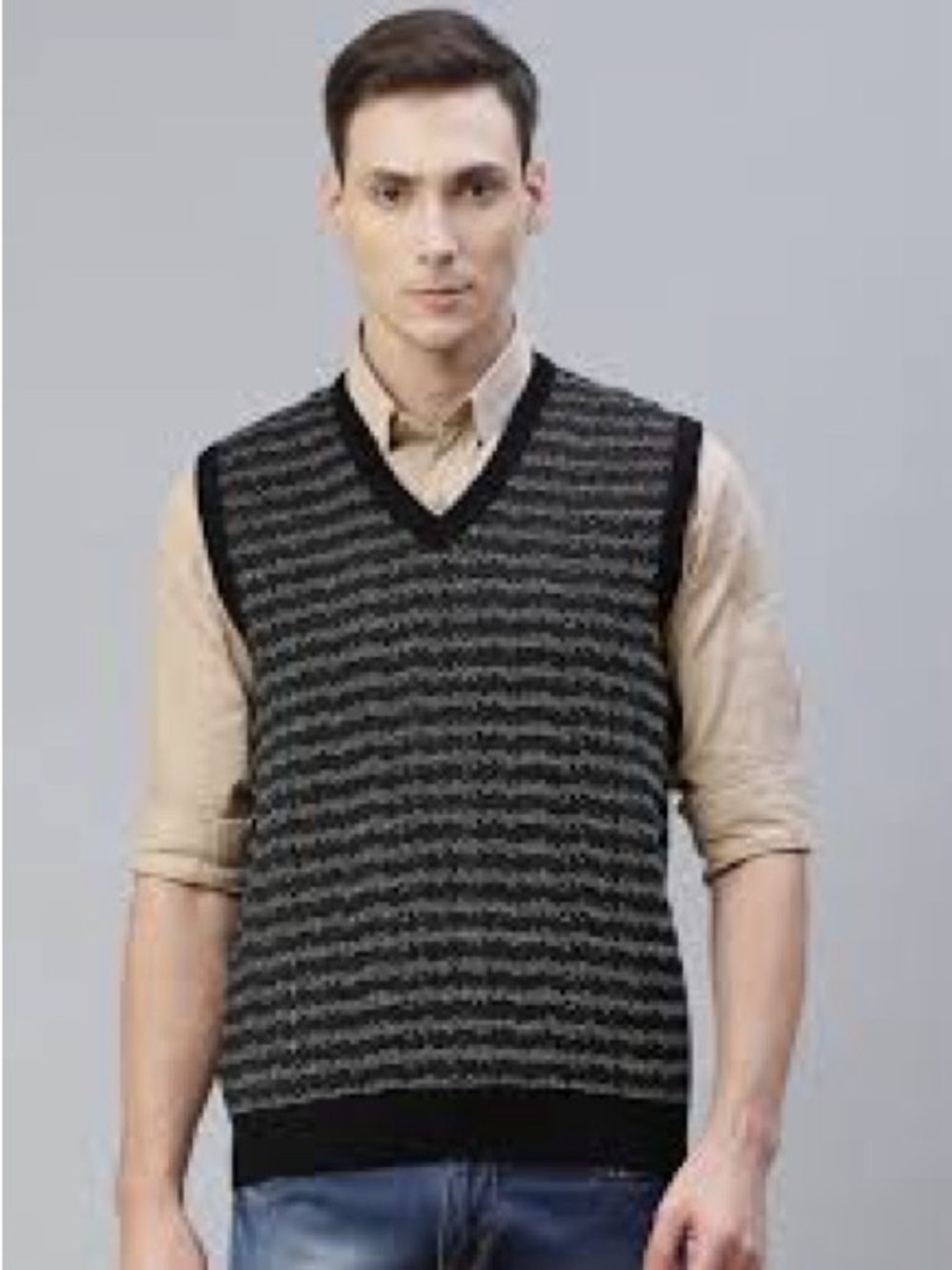 Etro Milano Men's Black and Gray V-Neck Knit Sweater Vest